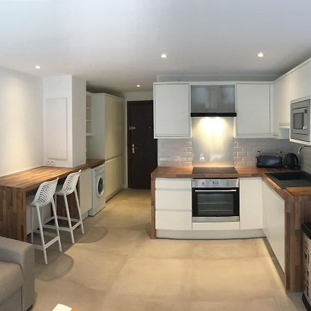 Tres Beau Studio Avec Terrasse, Situe A 100M Des Plages De Juans Les Pins Antibes Exterior foto