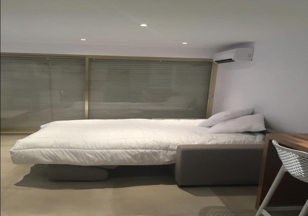 Tres Beau Studio Avec Terrasse, Situe A 100M Des Plages De Juans Les Pins Antibes Exterior foto
